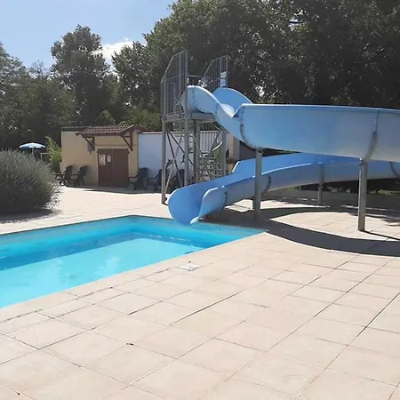 Mobil-home, Animaux Admis - 8 Pers. - Api-1-52-2687 * Le Breuil-sur-Couze